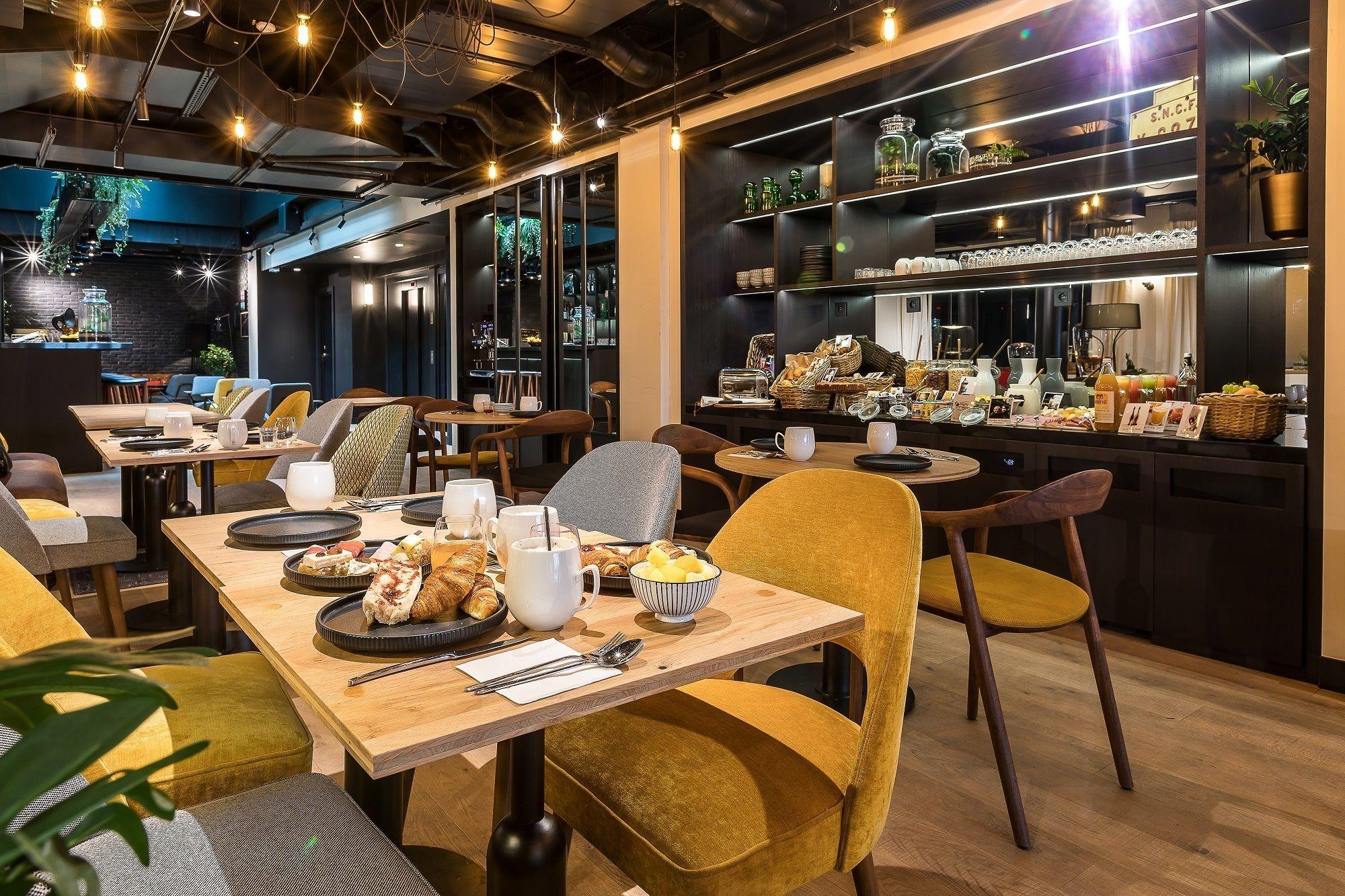Laz' Urbain Hotel
