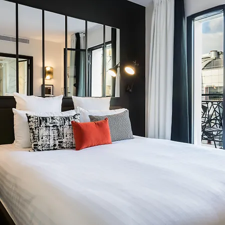 Laz' Urbain Hotel