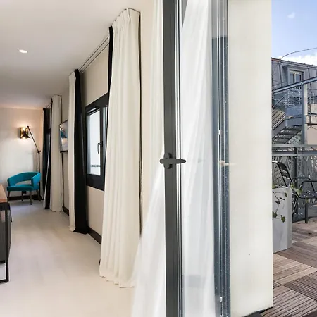 Laz' Urbain Hotel