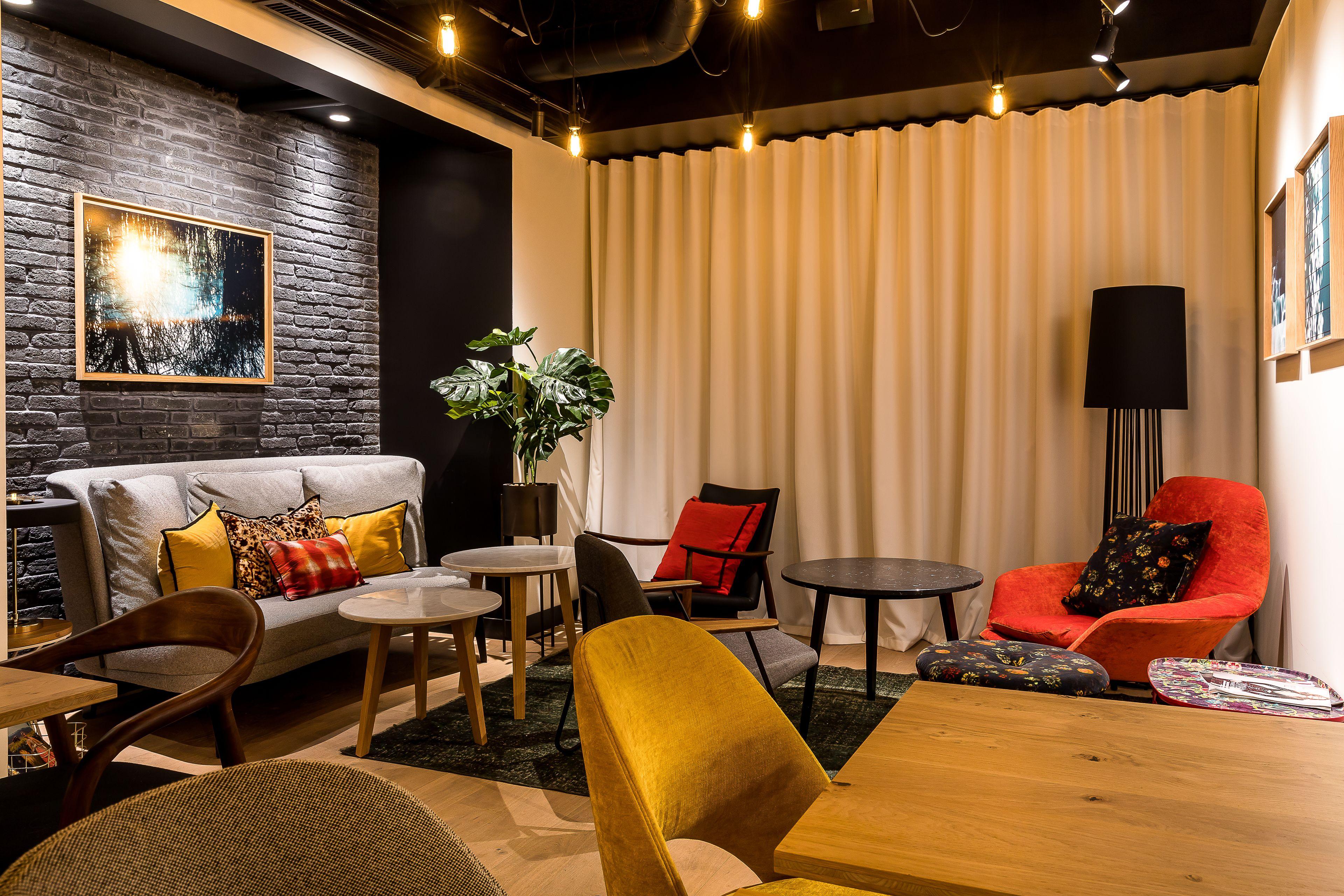 Laz' Urbain Hotel 4*